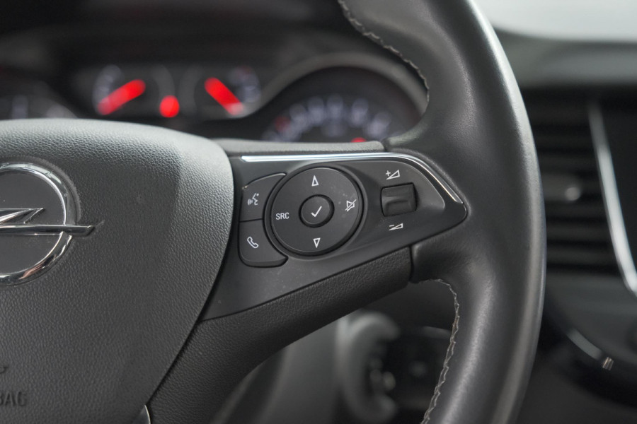 Opel Crossland X 110 Turbo Innovation | Trekhaak | Allseason | Apple Carplay | Parkeersensoren