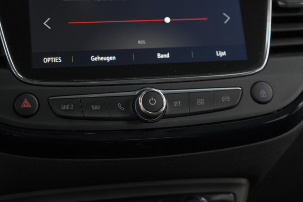 Opel Crossland X 110 Turbo Innovation | Trekhaak | Allseason | Apple Carplay | Parkeersensoren