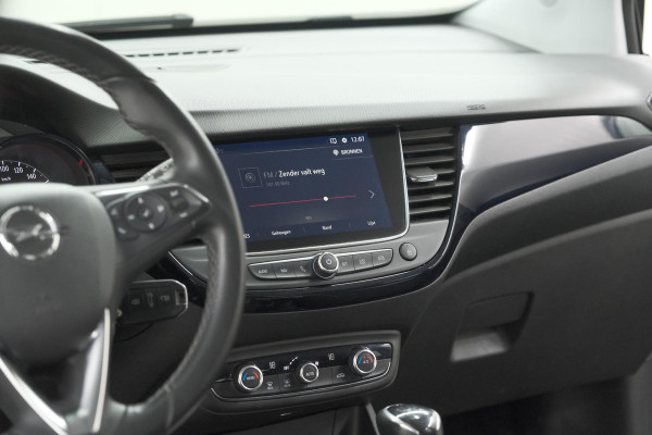 Opel Crossland X 110 Turbo Innovation | Trekhaak | Allseason | Apple Carplay | Parkeersensoren