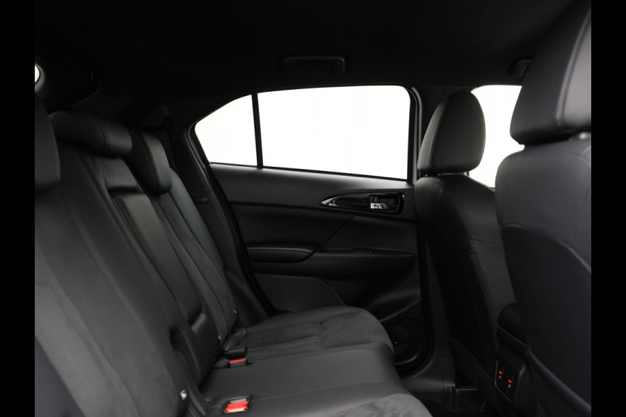 Mitsubishi Eclipse Cross 2.4 Intense+ PHEV 188pk Dealer O.H. | Adaptive Cruise | 360 Camera | Alcantara Sportstoelen & Stuur Verwarmd | Apple Carplay | Navigatie Via TomTom | Keyless | Blis | DAB | Plug In Hybrid