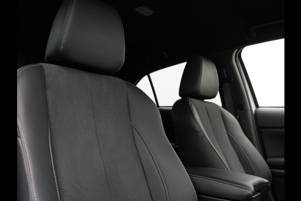 Mitsubishi Eclipse Cross 2.4 Intense+ PHEV 188pk Dealer O.H. | Adaptive Cruise | 360 Camera | Alcantara Sportstoelen & Stuur Verwarmd | Apple Carplay | Navigatie Via TomTom | Keyless | Blis | DAB | Plug In Hybrid