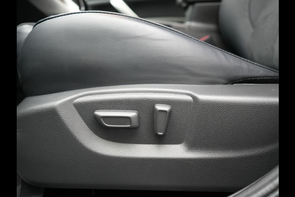 Mitsubishi Eclipse Cross 2.4 Intense+ PHEV 188pk Dealer O.H. | Adaptive Cruise | 360 Camera | Alcantara Sportstoelen & Stuur Verwarmd | Apple Carplay | Navigatie Via TomTom | Keyless | Blis | DAB | Plug In Hybrid