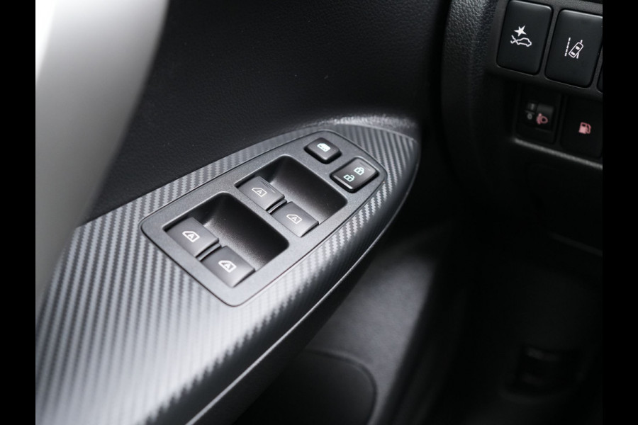 Mitsubishi Eclipse Cross 2.4 Intense+ PHEV 188pk Dealer O.H. | Adaptive Cruise | 360 Camera | Alcantara Sportstoelen & Stuur Verwarmd | Apple Carplay | Navigatie Via TomTom | Keyless | Blis | DAB | Plug In Hybrid