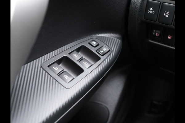 Mitsubishi Eclipse Cross 2.4 Intense+ PHEV 188pk Dealer O.H. | Adaptive Cruise | 360 Camera | Alcantara Sportstoelen & Stuur Verwarmd | Apple Carplay | Navigatie Via TomTom | Keyless | Blis | DAB | Plug In Hybrid