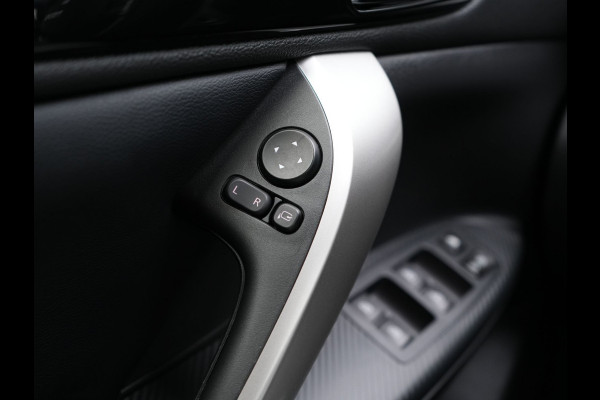 Mitsubishi Eclipse Cross 2.4 Intense+ PHEV 188pk Dealer O.H. | Adaptive Cruise | 360 Camera | Alcantara Sportstoelen & Stuur Verwarmd | Apple Carplay | Navigatie Via TomTom | Keyless | Blis | DAB | Plug In Hybrid