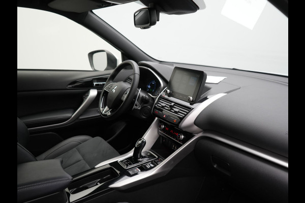 Mitsubishi Eclipse Cross 2.4 Intense+ PHEV 188pk Dealer O.H. | Trekhaak Afn. | Adaptive Cruise | 360 Camera | Alcantara Sportstoelen & Stuur Verwarmd | Keyless | Blis | Navigatie | DAB |  Plug In Hybrid
