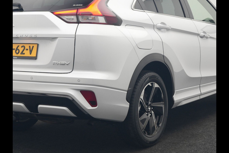 Mitsubishi Eclipse Cross 2.4 Intense+ PHEV 188pk Dealer O.H. | Trekhaak Afn. | Adaptive Cruise | 360 Camera | Alcantara Sportstoelen & Stuur Verwarmd | Keyless | Blis | Navigatie | DAB |  Plug In Hybrid