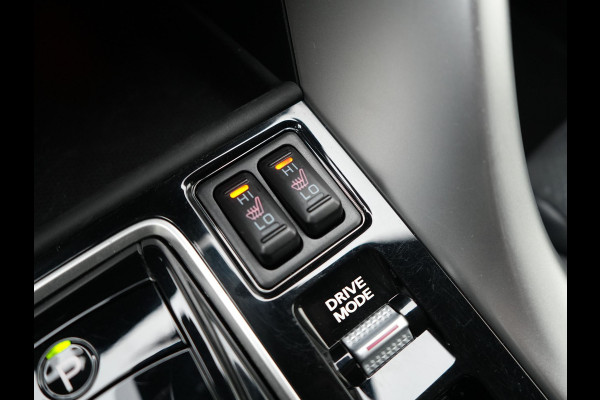 Mitsubishi Eclipse Cross 2.4 Intense+ PHEV 188pk Dealer O.H. | Trekhaak Afn. | Adaptive Cruise | 360 Camera | Alcantara Sportstoelen & Stuur Verwarmd | Keyless | Blis | Navigatie | DAB |  Plug In Hybrid