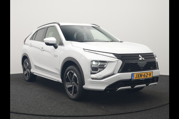 Mitsubishi Eclipse Cross 2.4 Intense+ PHEV 188pk Dealer O.H. | Trekhaak Afn. | Adaptive Cruise | 360 Camera | Alcantara Sportstoelen & Stuur Verwarmd | Keyless | Blis | Navigatie | DAB |  Plug In Hybrid