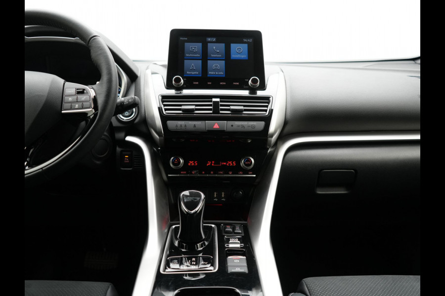 Mitsubishi Eclipse Cross 2.4 Intense+ PHEV 188pk Dealer O.H. | Trekhaak Afn. | Adaptive Cruise | 360 Camera | Alcantara Sportstoelen & Stuur Verwarmd | Keyless | Blis | Navigatie | DAB |  Plug In Hybrid