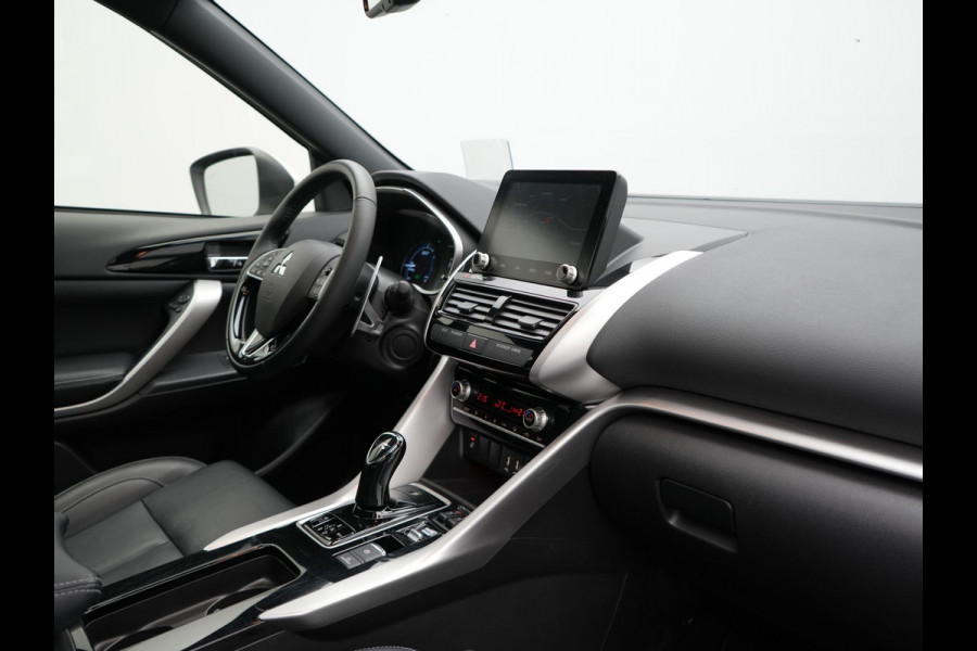 Mitsubishi Eclipse Cross 2.4 Instyle PHEV 188pk Dealer O.H. | Trekhaak Afn. | Panodak | Head Up | Adaptive Cruise | 360 Camera | Lederen Sportstoelen & Stuur Verwarmd | Apple Carplay | Keyless | Blis | Navigatie TomTom | Plug