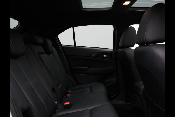 Mitsubishi Eclipse Cross 2.4 Instyle PHEV 188pk Dealer O.H. | Trekhaak Afn. | Panodak | Head Up | Adaptive Cruise | 360 Camera | Lederen Sportstoelen & Stuur Verwarmd | Apple Carplay | Keyless | Blis | Navigatie TomTom | Plug