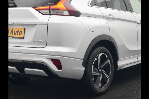 Mitsubishi Eclipse Cross 2.4 Instyle PHEV 188pk Dealer O.H. | Trekhaak Afn. | Panodak | Head Up | Adaptive Cruise | 360 Camera | Lederen Sportstoelen & Stuur Verwarmd | Apple Carplay | Keyless | Blis | Navigatie TomTom | Plug