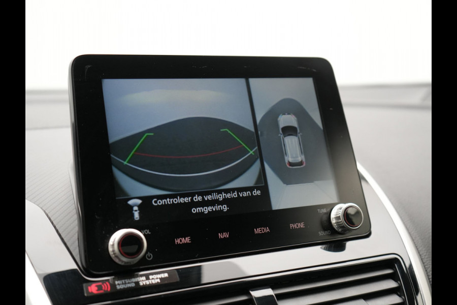 Mitsubishi Eclipse Cross 2.4 Instyle PHEV 188pk Dealer O.H. | Trekhaak Afn. | Panodak | Head Up | Adaptive Cruise | 360 Camera | Lederen Sportstoelen & Stuur Verwarmd | Apple Carplay | Keyless | Blis | Navigatie TomTom | Plug