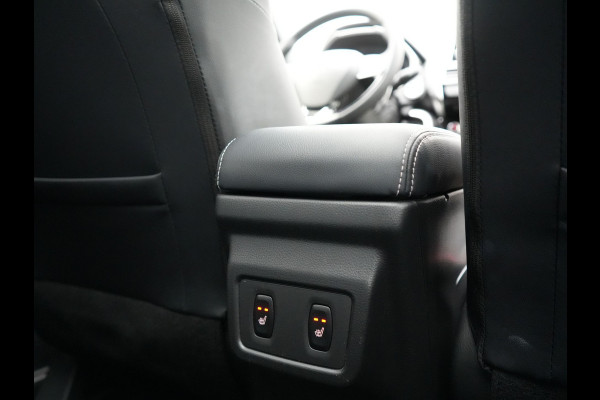 Mitsubishi Eclipse Cross 2.4 Instyle PHEV 188pk Dealer O.H. | Trekhaak Afn. | Panodak | Head Up | Adaptive Cruise | 360 Camera | Lederen Sportstoelen & Stuur Verwarmd | Apple Carplay | Keyless | Blis | Navigatie TomTom | Plug