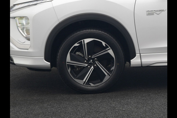 Mitsubishi Eclipse Cross 2.4 Instyle PHEV 188pk Dealer O.H. | Trekhaak Afn. | Panodak | Head Up | Adaptive Cruise | 360 Camera | Lederen Sportstoelen & Stuur Verwarmd | Apple Carplay | Keyless | Blis | Navigatie TomTom | Plug