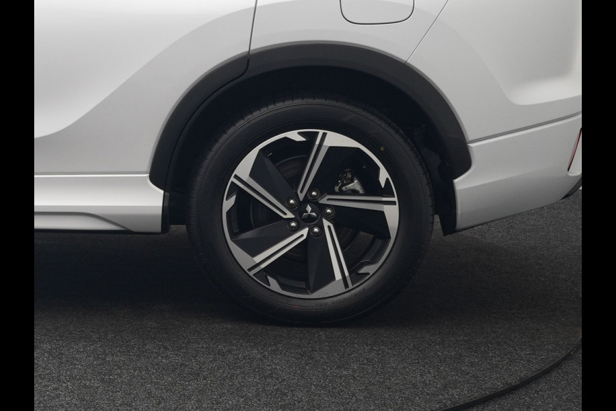 Mitsubishi Eclipse Cross 2.4 Instyle PHEV 188pk Dealer O.H. | Trekhaak Afn. | Panodak | Head Up | Adaptive Cruise | 360 Camera | Lederen Sportstoelen & Stuur Verwarmd | Apple Carplay | Keyless | Blis | Navigatie TomTom | Plug