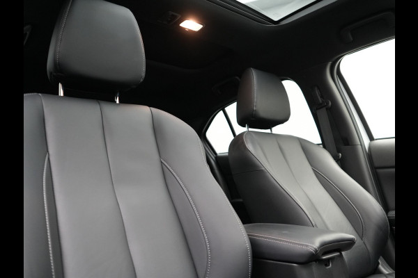 Mitsubishi Eclipse Cross 2.4 Instyle PHEV 188pk Dealer O.H | Trekhaak Afn. | Panodak | Adaptive Cruise | 360 Camera | Lederen Sportstoelen & Stuur Verwarmd | Keyless | Apple Carplay | Blis | Navigatie | Lane Assist | Plug In Hybrid