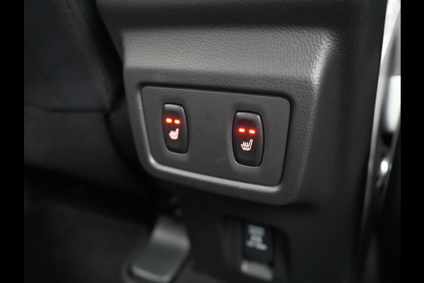 Mitsubishi Eclipse Cross 2.4 Instyle PHEV 188pk Dealer O.H | Trekhaak Afn. | Panodak | Adaptive Cruise | 360 Camera | Lederen Sportstoelen & Stuur Verwarmd | Keyless | Apple Carplay | Blis | Navigatie | Lane Assist | Plug In Hybrid