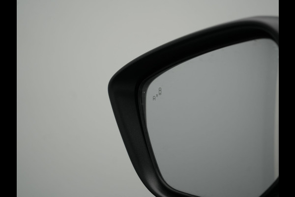 Mitsubishi Eclipse Cross 2.4 Instyle PHEV 188pk Dealer O.H | Trekhaak Afn. | Panodak | Adaptive Cruise | 360 Camera | Lederen Sportstoelen & Stuur Verwarmd | Keyless | Apple Carplay | Blis | Navigatie | Lane Assist | Plug In Hybrid