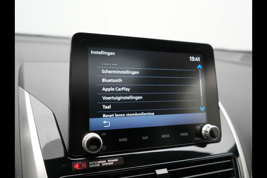 Mitsubishi Eclipse Cross 2.4 Instyle PHEV 188pk Dealer O.H | Trekhaak Afn. | Panodak | Adaptive Cruise | 360 Camera | Lederen Sportstoelen & Stuur Verwarmd | Keyless | Apple Carplay | Blis | Navigatie | Lane Assist | Plug In Hybrid