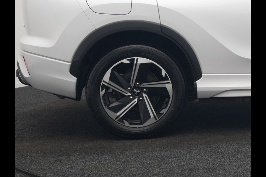 Mitsubishi Eclipse Cross 2.4 Instyle PHEV 188pk Dealer O.H | Trekhaak Afn. | Panodak | Adaptive Cruise | 360 Camera | Lederen Sportstoelen & Stuur Verwarmd | Keyless | Apple Carplay | Blis | Navigatie | Lane Assist | Plug In Hybrid