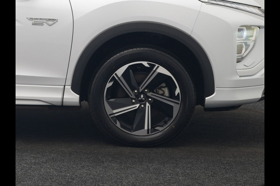 Mitsubishi Eclipse Cross 2.4 Instyle PHEV 188pk Dealer O.H | Trekhaak Afn. | Panodak | Adaptive Cruise | 360 Camera | Lederen Sportstoelen & Stuur Verwarmd | Keyless | Apple Carplay | Blis | Navigatie | Lane Assist | Plug In Hybrid