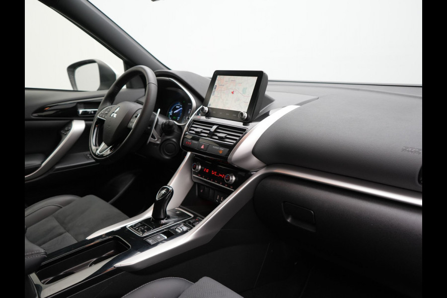 Mitsubishi Eclipse Cross 2.4 Intense+ PHEV 188pk Dealer O.H. | Trekhaak Afn. | 360 Camera | Adaptive Cruise | Alcantara Sportstoelen Verwarmd | Apple Carplay | Keyless | Stuur Verwarmd | Navigatie | Blis | DAB | Plug In Hybr