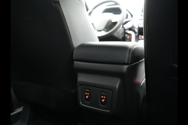 Mitsubishi Eclipse Cross 2.4 Intense+ PHEV 188pk Dealer O.H. | Trekhaak Afn. | 360 Camera | Adaptive Cruise | Alcantara Sportstoelen Verwarmd | Apple Carplay | Keyless | Stuur Verwarmd | Navigatie | Blis | DAB | Plug In Hybr