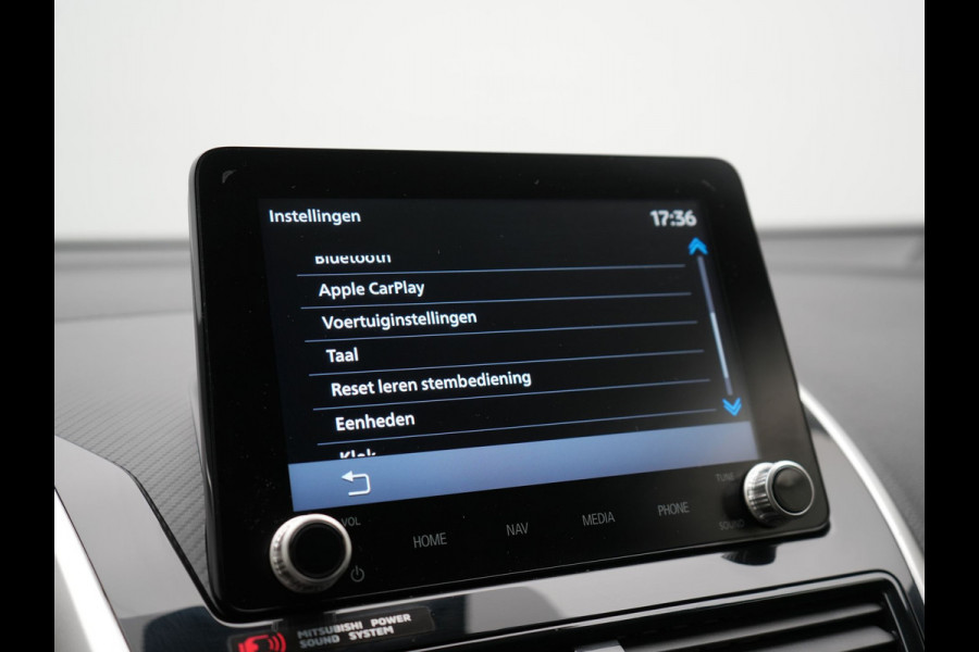 Mitsubishi Eclipse Cross 2.4 Intense+ PHEV 188pk Dealer O.H. | Trekhaak Afn. | 360 Camera | Adaptive Cruise | Alcantara Sportstoelen Verwarmd | Apple Carplay | Keyless | Stuur Verwarmd | Navigatie | Blis | DAB | Plug In Hybr