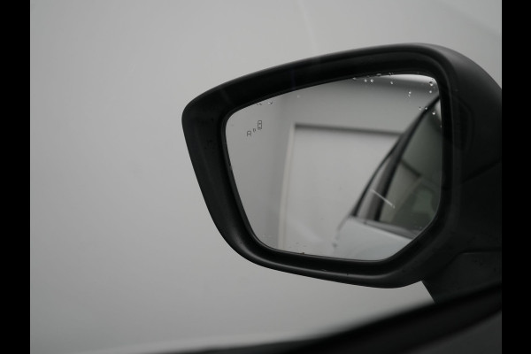 Mitsubishi Eclipse Cross 2.4 Intense+ PHEV 188pk Dealer O.H. | Trekhaak Afn. | 360 Camera | Adaptive Cruise | Alcantara Sportstoelen Verwarmd | Apple Carplay | Keyless | Stuur Verwarmd | Navigatie | Blis | DAB | Plug In Hybr