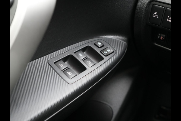 Mitsubishi Eclipse Cross 2.4 Intense+ PHEV 188pk Dealer O.H. | Trekhaak Afn. | 360 Camera | Adaptive Cruise | Alcantara Sportstoelen Verwarmd | Apple Carplay | Keyless | Stuur Verwarmd | Navigatie | Blis | DAB | Plug In Hybr