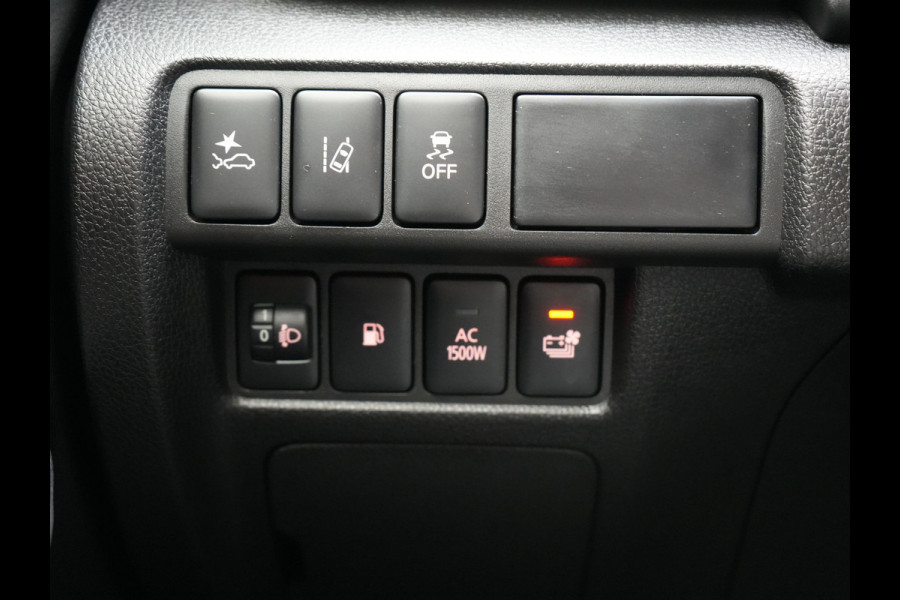 Mitsubishi Eclipse Cross 2.4 Intense+ PHEV 188pk Dealer O.H. | Trekhaak Afn. | 360 Camera | Adaptive Cruise | Alcantara Sportstoelen Verwarmd | Apple Carplay | Keyless | Stuur Verwarmd | Navigatie | Blis | DAB | Plug In Hybr