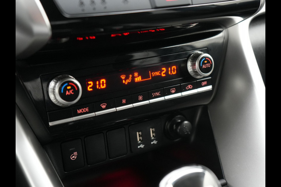 Mitsubishi Eclipse Cross 2.4 Intense+ PHEV 188pk Dealer O.H. | Trekhaak Afn. | 360 Camera | Adaptive Cruise | Alcantara Sportstoelen Verwarmd | Apple Carplay | Keyless | Stuur Verwarmd | Navigatie | Blis | DAB | Plug In Hybr