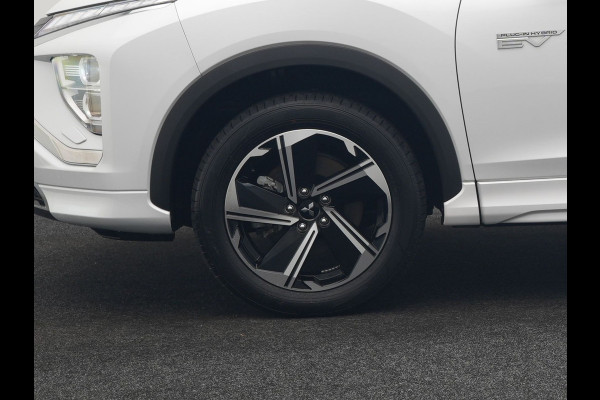 Mitsubishi Eclipse Cross 2.4 Intense+ PHEV 188pk Dealer O.H. | Trekhaak Afn. | 360 Camera | Adaptive Cruise | Alcantara Sportstoelen Verwarmd | Apple Carplay | Keyless | Stuur Verwarmd | Navigatie | Blis | DAB | Plug In Hybr