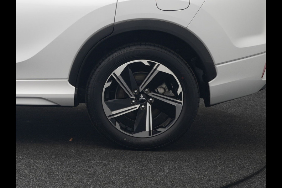 Mitsubishi Eclipse Cross 2.4 Intense+ PHEV 188pk Dealer O.H. | Trekhaak Afn. | 360 Camera | Adaptive Cruise | Alcantara Sportstoelen Verwarmd | Apple Carplay | Keyless | Stuur Verwarmd | Navigatie | Blis | DAB | Plug In Hybr