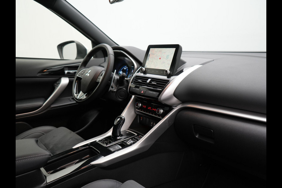Mitsubishi Eclipse Cross 2.4 Intense+ PHEV 188pk Dealer O.H. | Adaptive Cruise | 360 Camera | Alcantara Sportstoelen & Stuur Verwarmd | Apple Carplay | Keyless | Blis | Navigatie Via TomTom | DAB | Plug In Hybrid