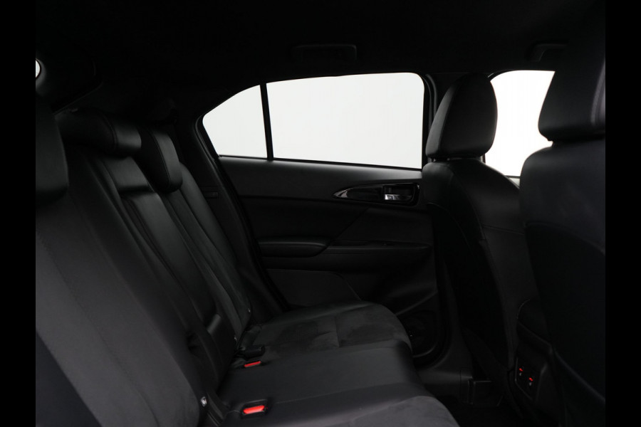 Mitsubishi Eclipse Cross 2.4 Intense+ PHEV 188pk Dealer O.H. | Adaptive Cruise | 360 Camera | Alcantara Sportstoelen & Stuur Verwarmd | Apple Carplay | Keyless | Blis | Navigatie Via TomTom | DAB | Plug In Hybrid