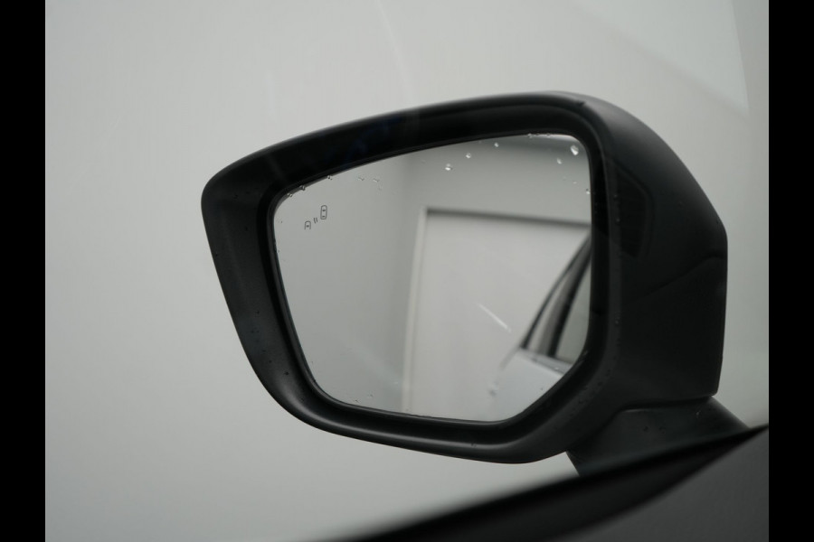 Mitsubishi Eclipse Cross 2.4 Intense+ PHEV 188pk Dealer O.H. | Adaptive Cruise | 360 Camera | Alcantara Sportstoelen & Stuur Verwarmd | Apple Carplay | Keyless | Blis | Navigatie Via TomTom | DAB | Plug In Hybrid