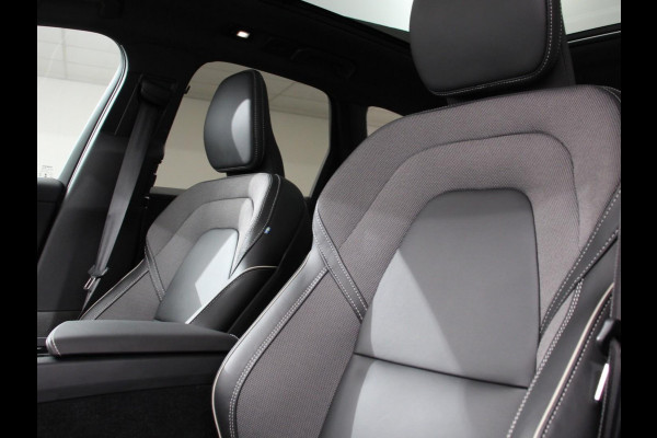 Volvo XC60 2.0 T6 Plug-in hybrid AWD Plus Black Edition Climate control | Adaptieve cruise control | Panorama dak | Stoel verwarming | Stuur verwarming | Navigatie | Camera | LED | Apple Carplay/ Android Auto