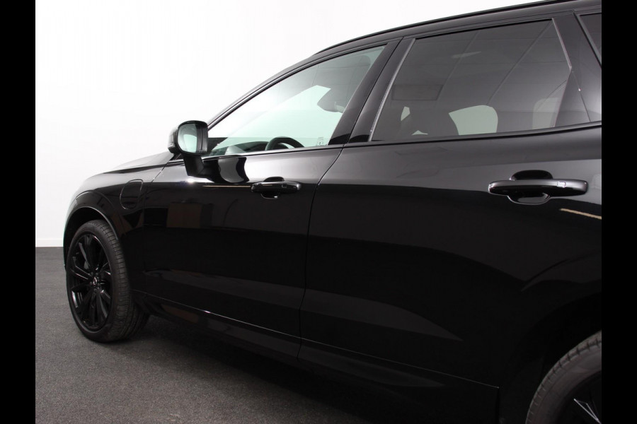 Volvo XC60 2.0 T6 Plug-in hybrid AWD Plus Black Edition Climate control | Adaptieve cruise control | Panorama dak | Stoel verwarming | Stuur verwarming | Navigatie | Camera | LED | Apple Carplay/ Android Auto