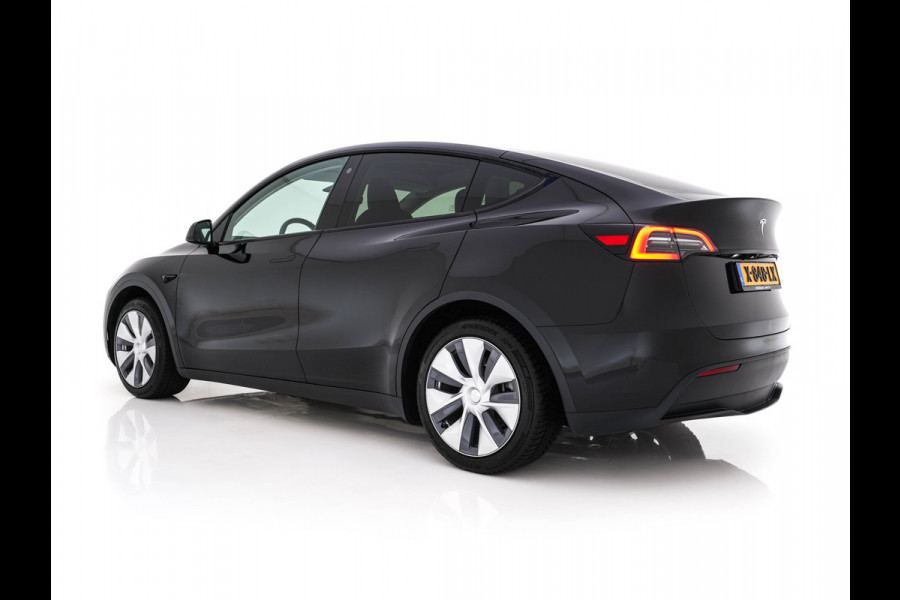Tesla Model Y RWD 58 kWh [ 3-Fase-11kW ] {SOH-93%} (INCL-BTW) Aut. *HEATPUMP | PANO | LEATHER | AUTO-PILOT | NAVI-FULLMAP | MATRIX-LED | KEYLESS | CAMERA | DAB+ | HEATED-COMFORTSEATS | PRIVACYGLASS | TOPVIEW | 19''ALU*