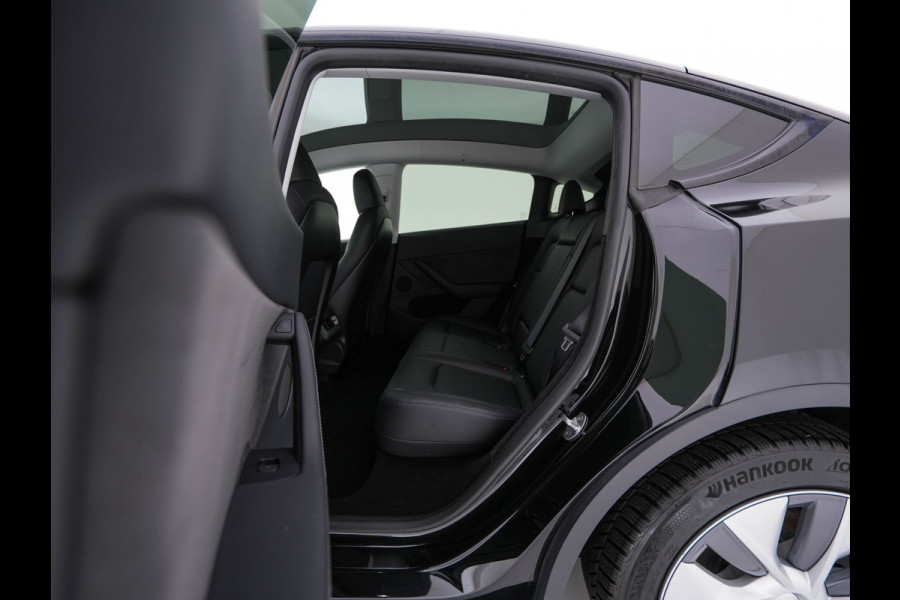Tesla Model Y RWD 58 kWh [ 3-Fase-11kW ] {SOH-93%} (INCL-BTW) Aut. *HEATPUMP | PANO | LEATHER | AUTO-PILOT | NAVI-FULLMAP | MATRIX-LED | KEYLESS | CAMERA | DAB+ | HEATED-COMFORTSEATS | PRIVACYGLASS | TOPVIEW | 19''ALU*