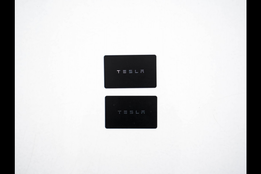 Tesla Model Y RWD 58 kWh [ 3-Fase-11kW ] {SOH-93%} (INCL-BTW) Aut. *HEATPUMP | PANO | LEATHER | AUTO-PILOT | NAVI-FULLMAP | MATRIX-LED | KEYLESS | CAMERA | DAB+ | HEATED-COMFORTSEATS | PRIVACYGLASS | TOPVIEW | 19''ALU*