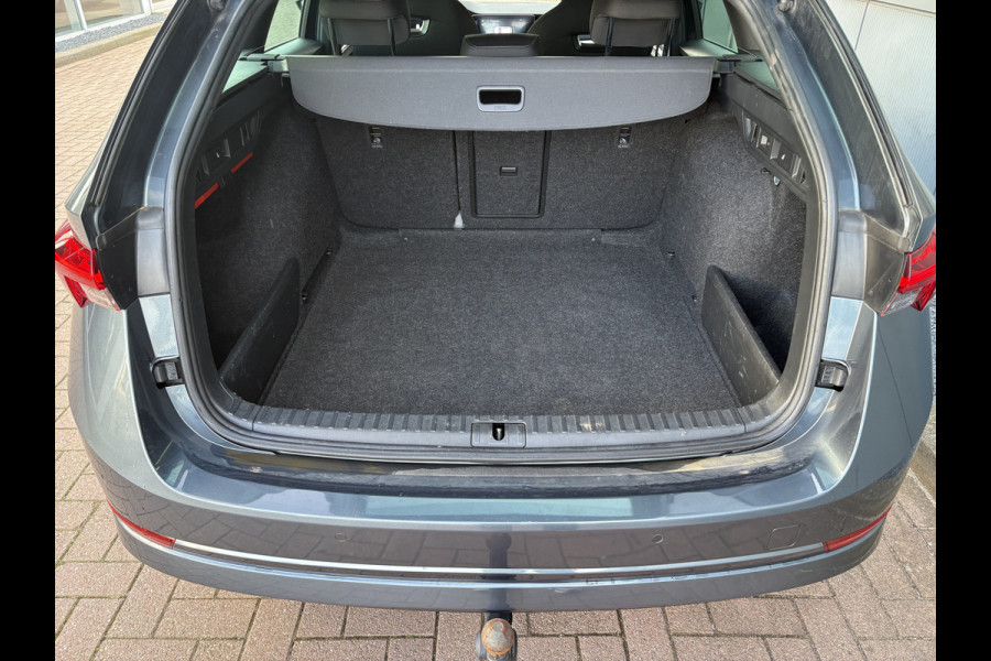 Škoda Octavia Combi 1.0 TSi Sport Business VIRTUAL/SFEER/CARPLAY/PDC/TREKHAAKWEGKLAPBAAR