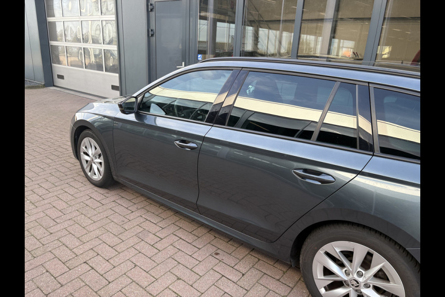 Škoda Octavia Combi 1.0 TSi Sport Business VIRTUAL/SFEER/CARPLAY/PDC/TREKHAAKWEGKLAPBAAR
