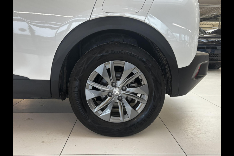 Peugeot e-2008 EV Active Pack 50 kWh SOH 92,2% |Navigatie | Parkeersensoren achter | Cruise control