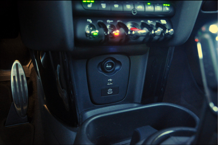 MINI Mini 2.0 John Cooper Works Classic | Uniek! | Panoramadak | HK-Audio