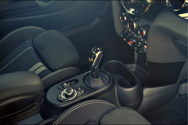 MINI Mini 2.0 John Cooper Works Classic | Uniek! | Panoramadak | HK-Audio