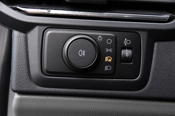 Ford Transit Custom 300 2.0 TDCI L2H1 Limited DC PB Edition Virtual, Cruise, Carplay, 2 x Schuifdeur, LED, 136pk, Automaat, Stuurverwarming, Stoelverwarming, Uniek!